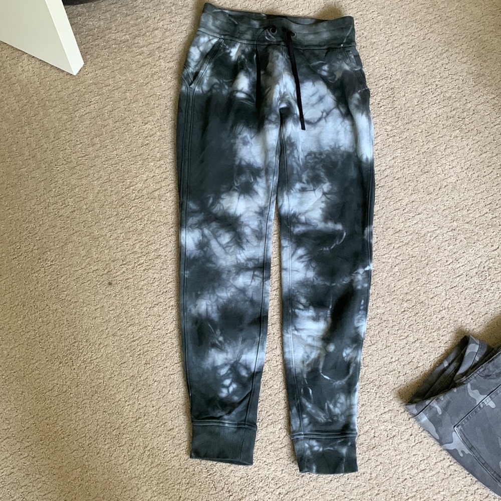 Tie dye lululemon scuba joggers